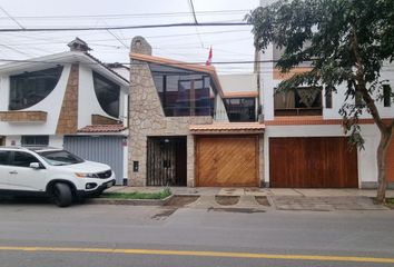 Casa en  Jr. Diana, Lima, Perú