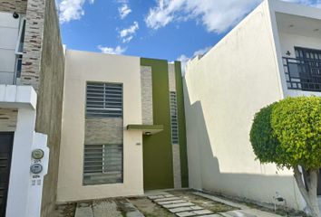 Casa en fraccionamiento en  Calle Colina Diamante, Colinas De Plata, León, Guanajuato, México