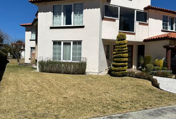 Casa en fraccionamiento en  Valle De Zamarrero, Avenida Altamirano, Las Culturas, Toluca De Lerdo, Estado De México, México