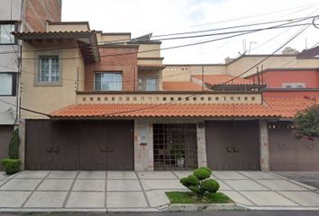 Casa en  Vicente Guerrero 30, Del Carmen, 04100 Ciudad De México, Cdmx, México