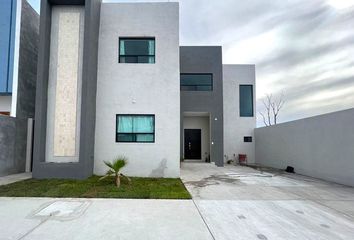 Casa en fraccionamiento en  Torrecillas Y Ramones, Saltillo, Coahuila