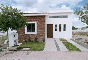 Casa en  Ciudad Maderas, Anillo Vial Iii Oriente, Ciudad Maderas, Querétaro, México