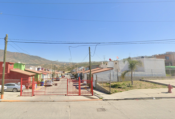 Casa en fraccionamiento en  Lomas De Puertecitos 247, Lomas De La Presa, Ensenada, Baja California, México