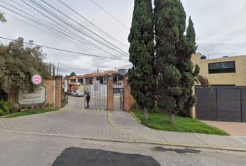 Casa en  San Joaquín, Barrio Del Calvario, San Juan Cuautlancingo, Puebla, México