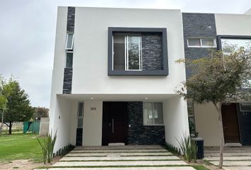 Casa en condominio en  Avenida Atardecer 1480, Mirador De San Isidro, Zapopan, Jalisco, 45133, Mex