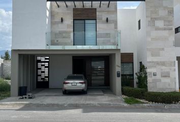 Casa en  Rincón De Los Encinos, Raúl De La Pena, Rincón De Los Encinos, Saltillo, Coahuila De Zaragoza, México