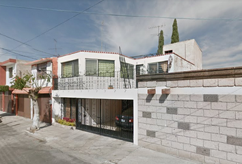 Casa en  Lucio Marmolejo 137, Zona De Oro, Celaya, Guanajuato, México