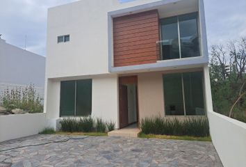 Casa en fraccionamiento en  Calle Paseo Del Parque, Paseo Del Parque, Morelia, Michoacán De Ocampo, 58254, Mex