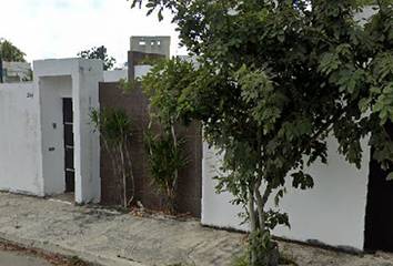 Casa en  Calle 40, Hacienda Sodzil Norte, Mérida, Yucatán, México