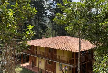 Villa-Quinta en  Santa Elena, Medellín, Antioquia, Colombia