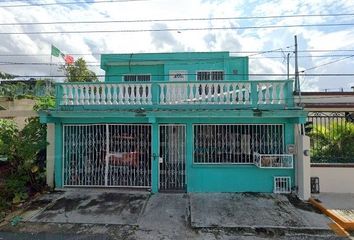 Casa en  Calle 32 Poniente 12, Sm 102, Cancún, Quintana Roo, México