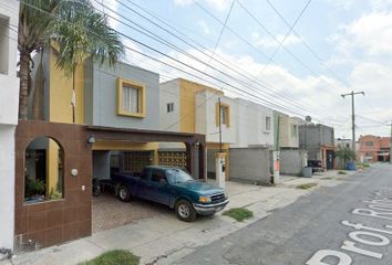 Casa en  Profesor Roberto Martínez Leal, Santa Lucía, Cadereyta Jiménez, Nuevo León, México