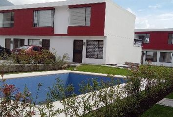 Casa en  Mitad Del Mundo, Norte De Quito