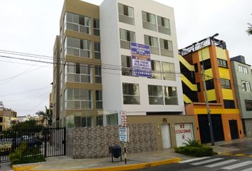 Departamento en  Avenida Alejandro Bertello, Cercado De Lima, Perú