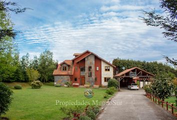 Casa en  Condominio Los Cisnes, Valdivia, Chile