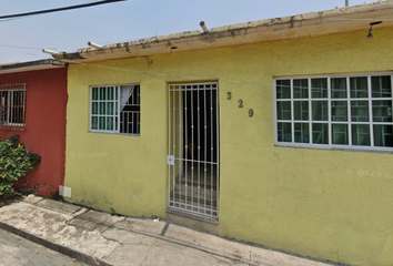 Casa en  Calle Álvaro Obregón, Revolución, Boca Del Río, Veracruz, México