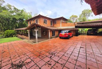 Casa en  Vía Armenia, Pereira, Risaralda, Colombia