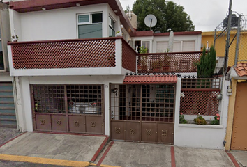 Casa en  De La Sta. Veracruz 15, Habit.valle De Santa Monica, Tlalnepantla De Baz, Estado De México, México