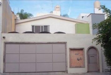 Casa en  Callejón Del Quijote, Villa Universitaria, Zapopan, Jalisco, México