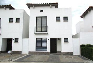 Casa en  San Isidro Juriquilla, Juriquilla, Querétaro, México