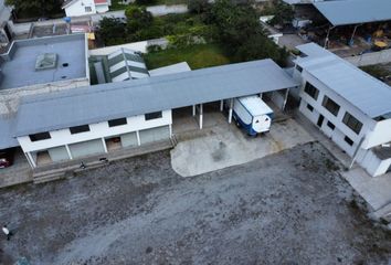 Bodega-Galpon en  Calderón, Quito