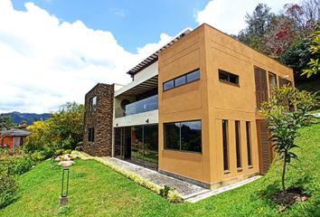 Villa-Quinta en  Guarne, Vereda Chaparral, San Vicente, Antioquia, Colombia