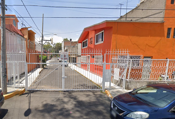 Casa en fraccionamiento en  Ejido De Los Reyes 176, Ex-ejido De San Francisco Culhuacan, Ciudad De México, Cdmx, México