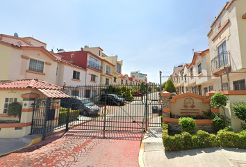 Casa en fraccionamiento en  Bastiones, Villa Del Real, Ojo De Agua, Estado De México, México