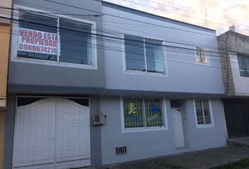 Casa en  Calle S37b, Quito, Ecu