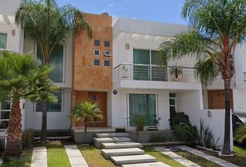 Casa en  Lago Patzcuaro 709, Cumbres Del Lago, 76230 Juriquilla, Qro., México