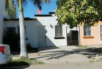 Casa en  Calle 70 Aniversario 18, Fraccionamiento Jacarandas, Navojoa, Sonora, 85880, Mex