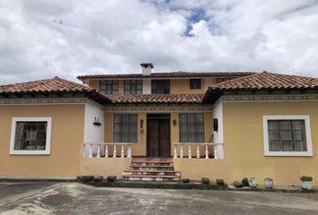 Hacienda-Quinta en  Cotacachi, Ecuador