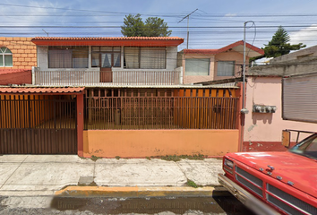 Casa en  Calle De Los Otomíes 1, Santa Cruz Acatlan, Naucalpan De Juárez, Estado De México, México