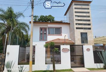 Casa en fraccionamiento en  Vergeles De Oaxtepec, Oaxtepec, Morelos, México