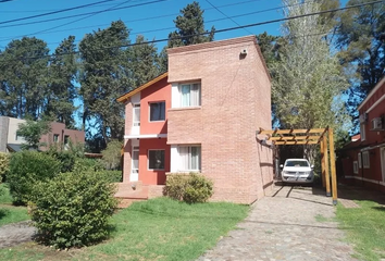 Casa en  Acceso Oeste, Gral. Rodríguez, Provincia De Buenos Aires, Argentina