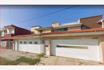 Casa en  Lázaro Cárdenas 3212, Guadalupe Victoria, Coatzacoalcos, Veracruz, México