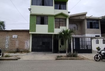 Casa en  Calle 11, Ignacio Merino Ii Etapa, Piura, Perú