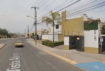 Casa en condominio en  Av. Vista Alegre, Querétaro, México