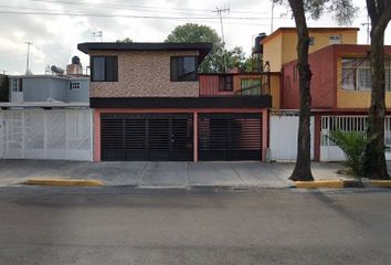 Casa en  Rosa Zaragoza 21, Coapa, Culhuacan X A, 04480 Ciudad De México, Cdmx, México