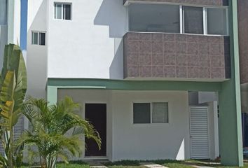 Casa en  Avenida Los Olivos, Residencial Los Olivos, Solidaridad, Quintana Roo, 77714, Mex