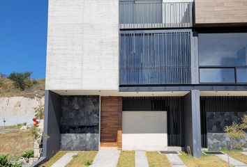 Casa en fraccionamiento en  Coto Cerezo - Valle Imperial, Boulevard Valle Imperial 1235, 45134 Nuevo México, Jalisco, México