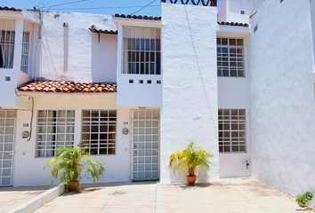 Casa en  Avenida Hacienda Del Pitillal 187, Ex Hacienda El Pitillal, Puerto Vallarta, Jalisco, 48318, Mex