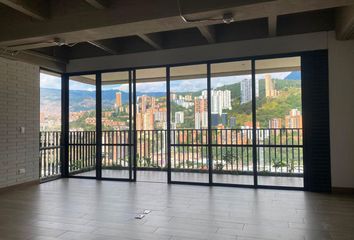 Apartamento en  Poblado, Medellín