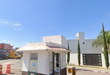 Casa en condominio en  Cto. Viñedos, Bosques De San Juan, Club De Golf, San Juan Del Río, Querétaro, México