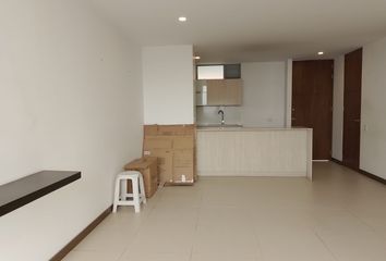 Apartment for rent in Loma de los González, Medellín