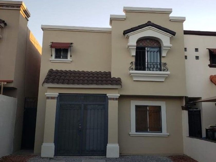 venta Casa en Lucerna, Mexicali ( MAG8902)