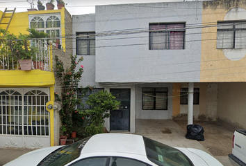 Casa en  Calle Circuito El Porvenir No. 21, San Martin De Las Flores, 45629 Tlaquepaque, Jalisco, México