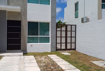 Casa en condominio en  Gran Santa Fe Plus, Avenida Santiago De Compostela, Quintana Roo, México