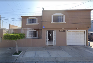 Casa en  De Las Penas 1808, Playas, Jardines Del Sol, Tijuana, Baja California, México