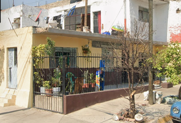 Casa en  Calle José Pantoja Gómez, Villas De Guadalaupe, Guadalajara, Jalisco, México